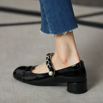 Женские туфли-лодочки Туфли Мэри Джейн с круглым носком Туфли с квадратным носком Элегантные женские весенне-осенние туфли-лодочки из лакированной кожи на среднем каблуке с одним ремешком